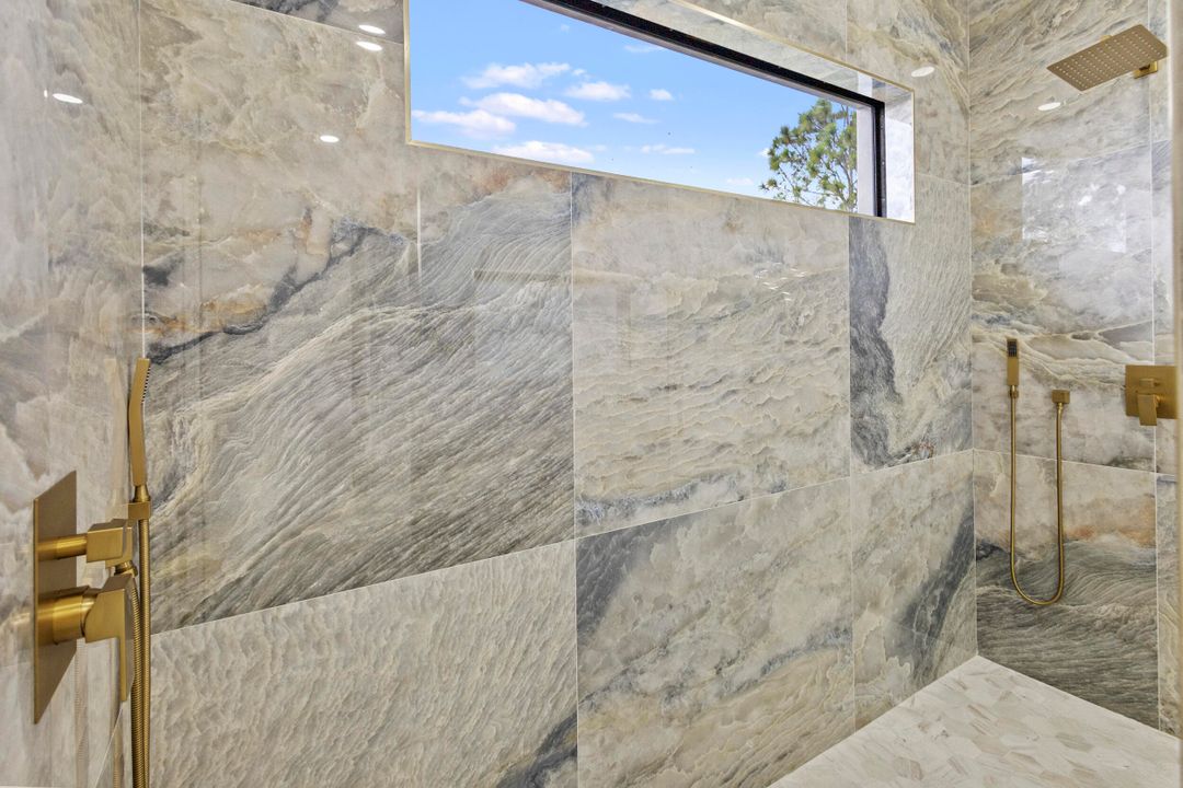 For Sale: $1,050,000 (4 beds, 3 baths, 3160 Square Feet)