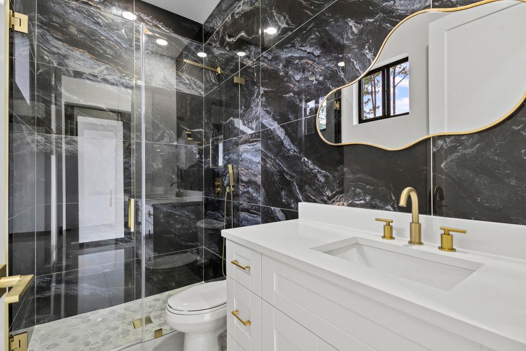 For Sale: $1,050,000 (4 beds, 3 baths, 3160 Square Feet)