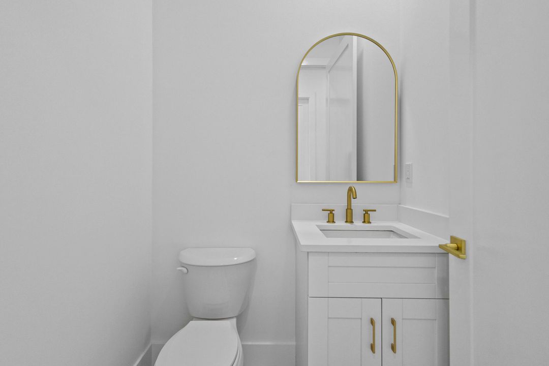 For Sale: $1,050,000 (4 beds, 3 baths, 3160 Square Feet)