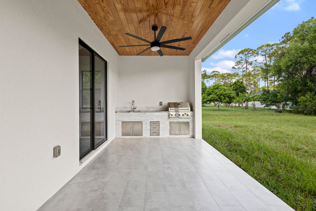 For Sale: $1,050,000 (4 beds, 3 baths, 3160 Square Feet)