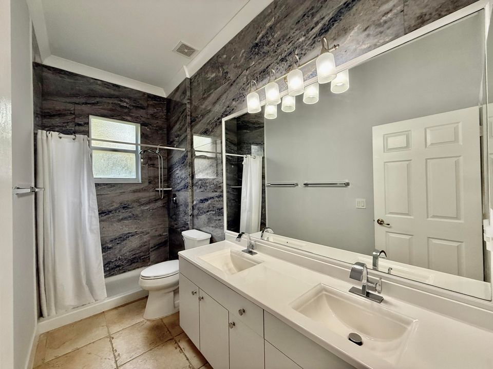 Active With Contract: $675,000 (3 beds, 2 baths, 2237 Square Feet)