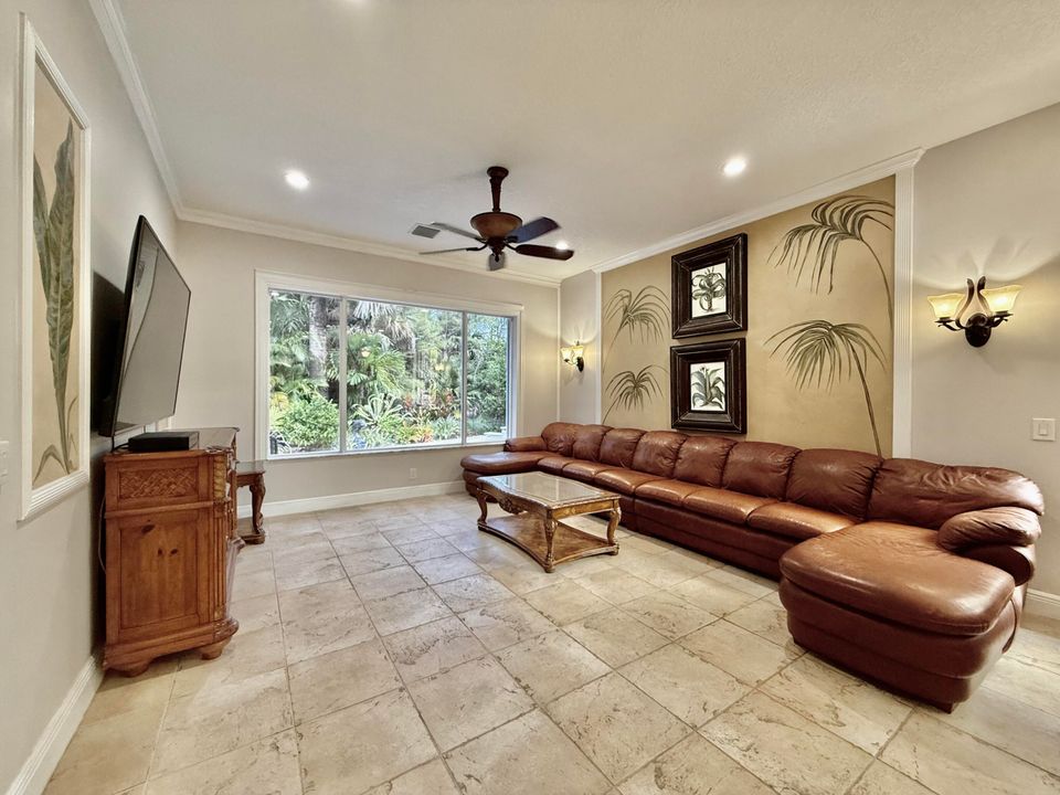 Active With Contract: $675,000 (3 beds, 2 baths, 2237 Square Feet)