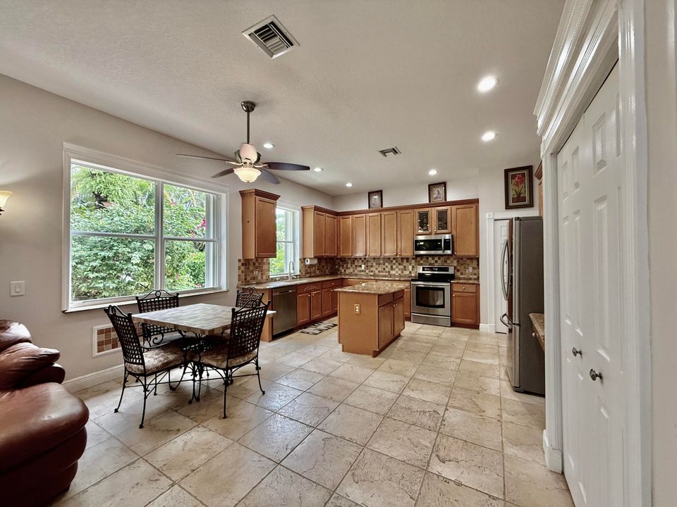 Active With Contract: $675,000 (3 beds, 2 baths, 2237 Square Feet)