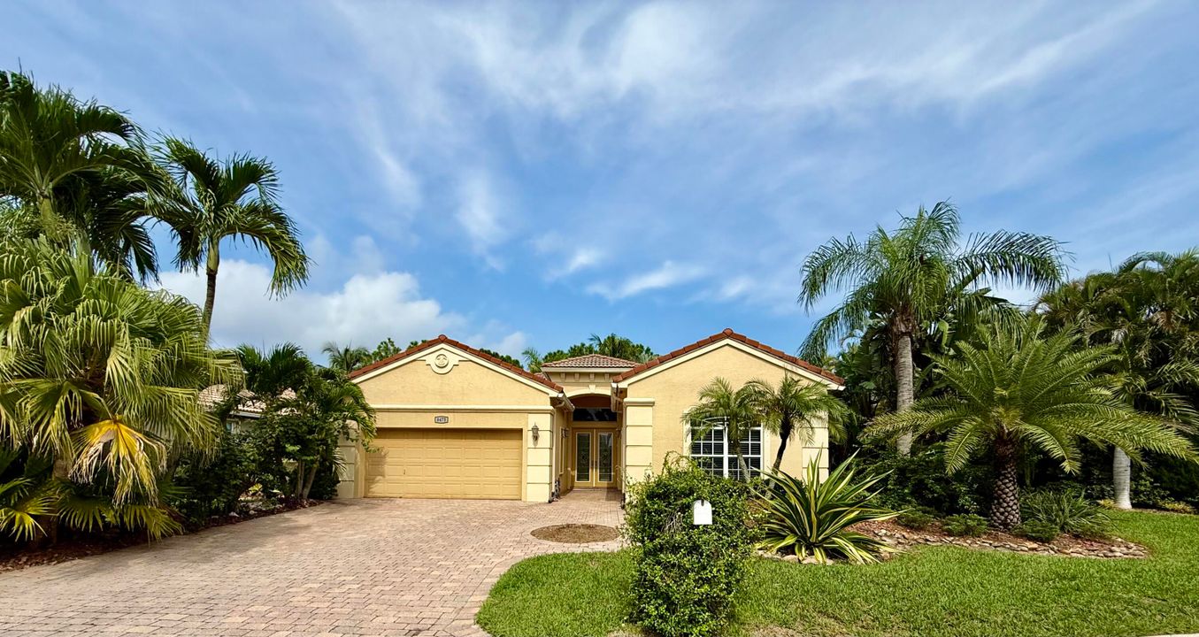 Active With Contract: $675,000 (3 beds, 2 baths, 2237 Square Feet)