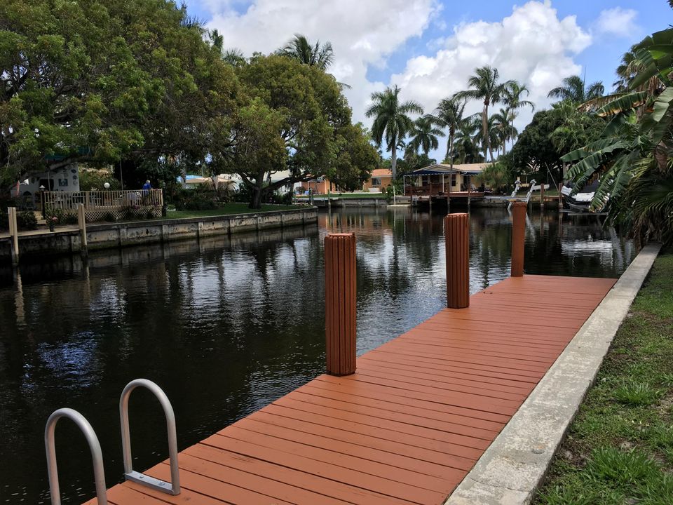 Activo con contrato: $1,600 (1 camas, 1 baños, 750 Pies cuadrados)