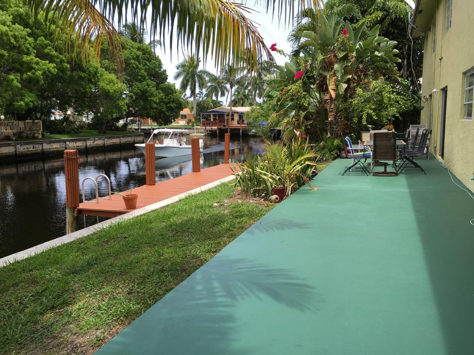 Activo con contrato: $1,600 (1 camas, 1 baños, 750 Pies cuadrados)