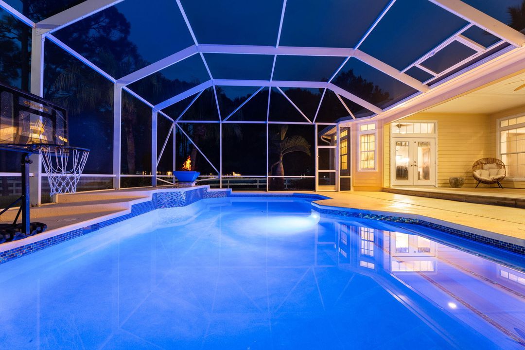 Activo con contrato: $1,465,000 (4 camas, 3 baños, 3325 Pies cuadrados)