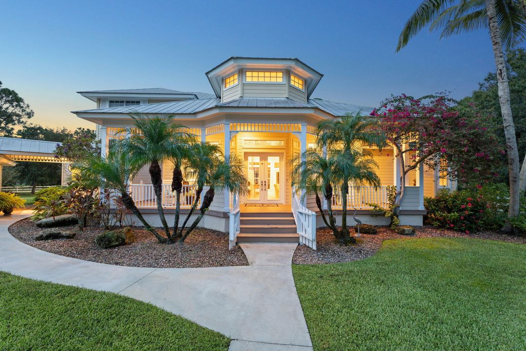 Activo con contrato: $1,465,000 (4 camas, 3 baños, 3325 Pies cuadrados)