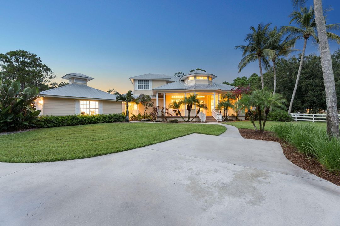 Activo con contrato: $1,465,000 (4 camas, 3 baños, 3325 Pies cuadrados)