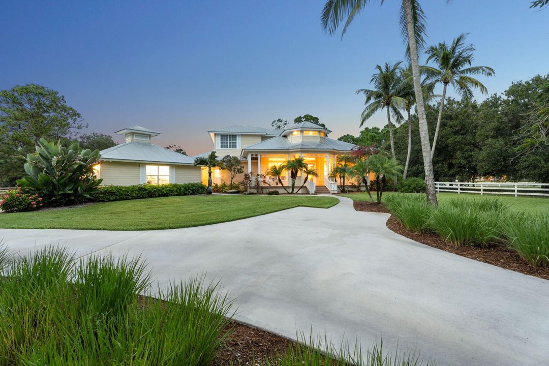 Activo con contrato: $1,465,000 (4 camas, 3 baños, 3325 Pies cuadrados)