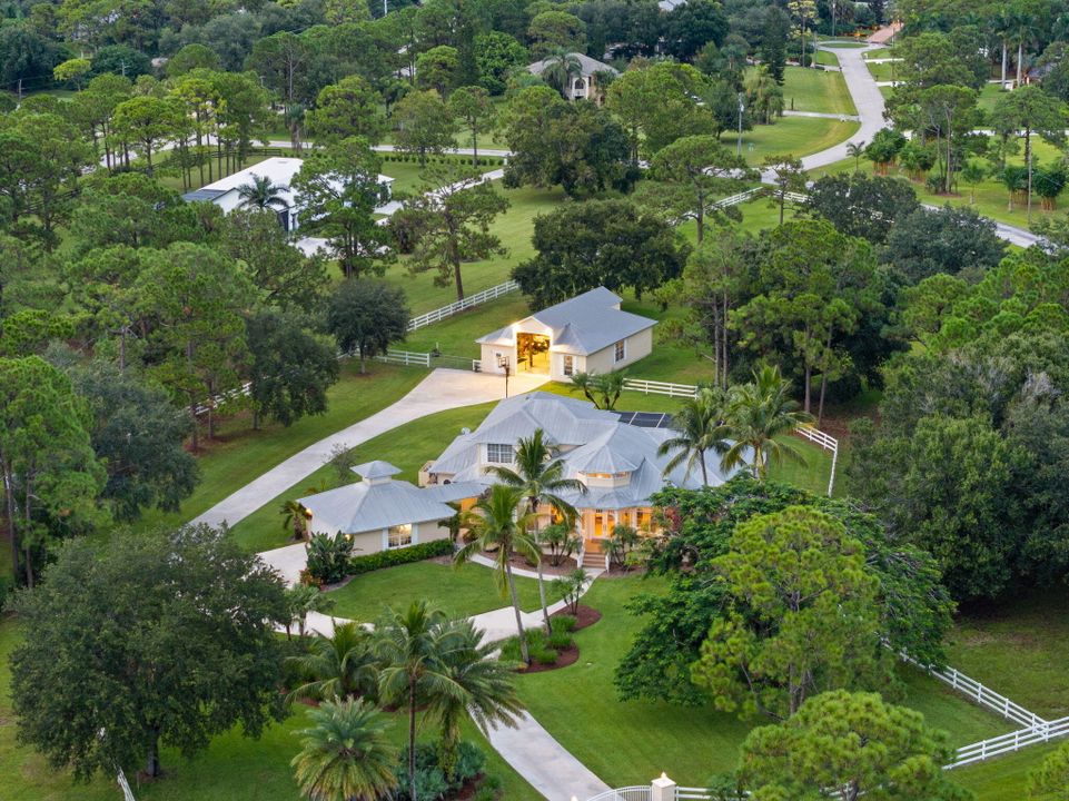 Activo con contrato: $1,465,000 (4 camas, 3 baños, 3325 Pies cuadrados)