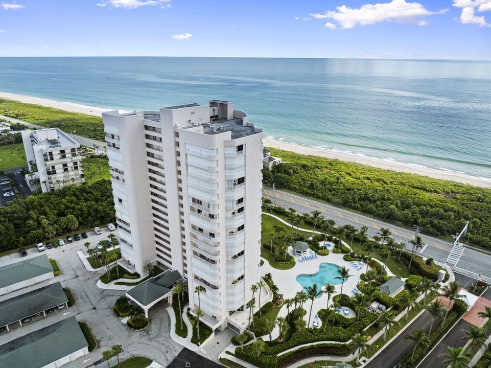 В аренду: $4,000 (3 спален, 3 ванн, 2387 Квадратных фут)