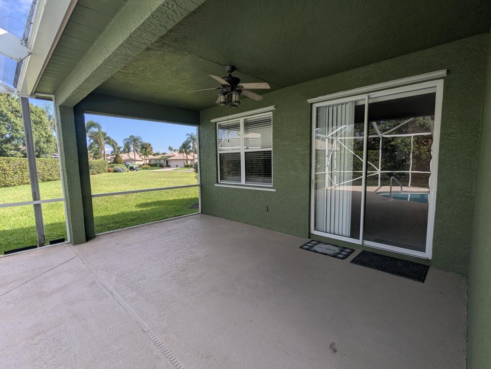 Activo con contrato: $2,750 (3 camas, 2 baños, 1814 Pies cuadrados)