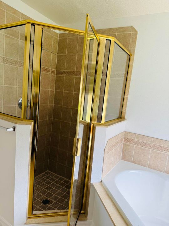 В аренду: $2,300 (5 спален, 2 ванн, 1763 Квадратных фут)