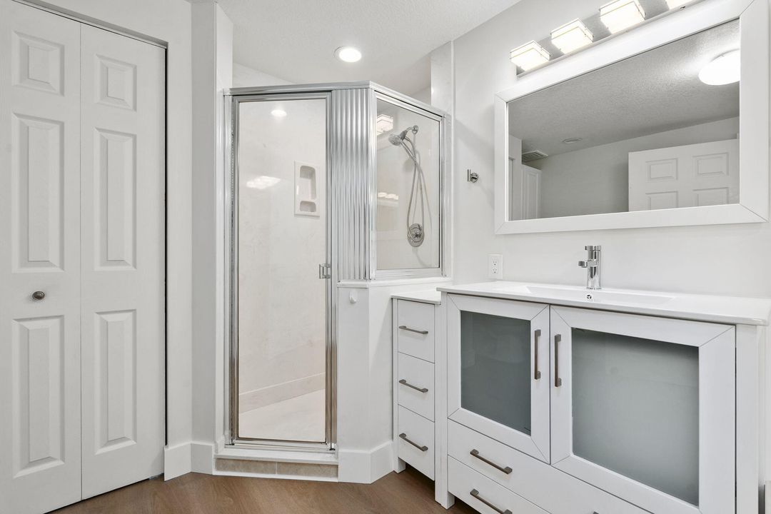 В аренду: $4,000 (3 спален, 3 ванн, 2387 Квадратных фут)