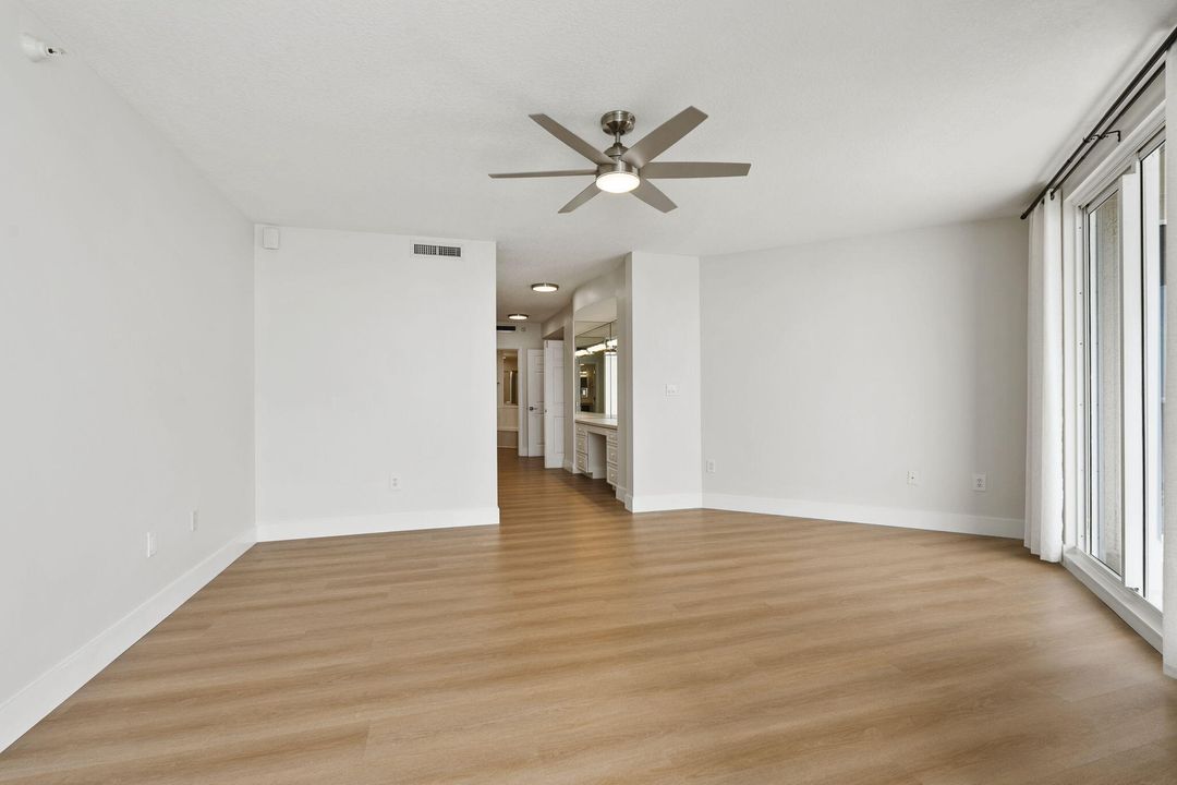 В аренду: $4,000 (3 спален, 3 ванн, 2387 Квадратных фут)