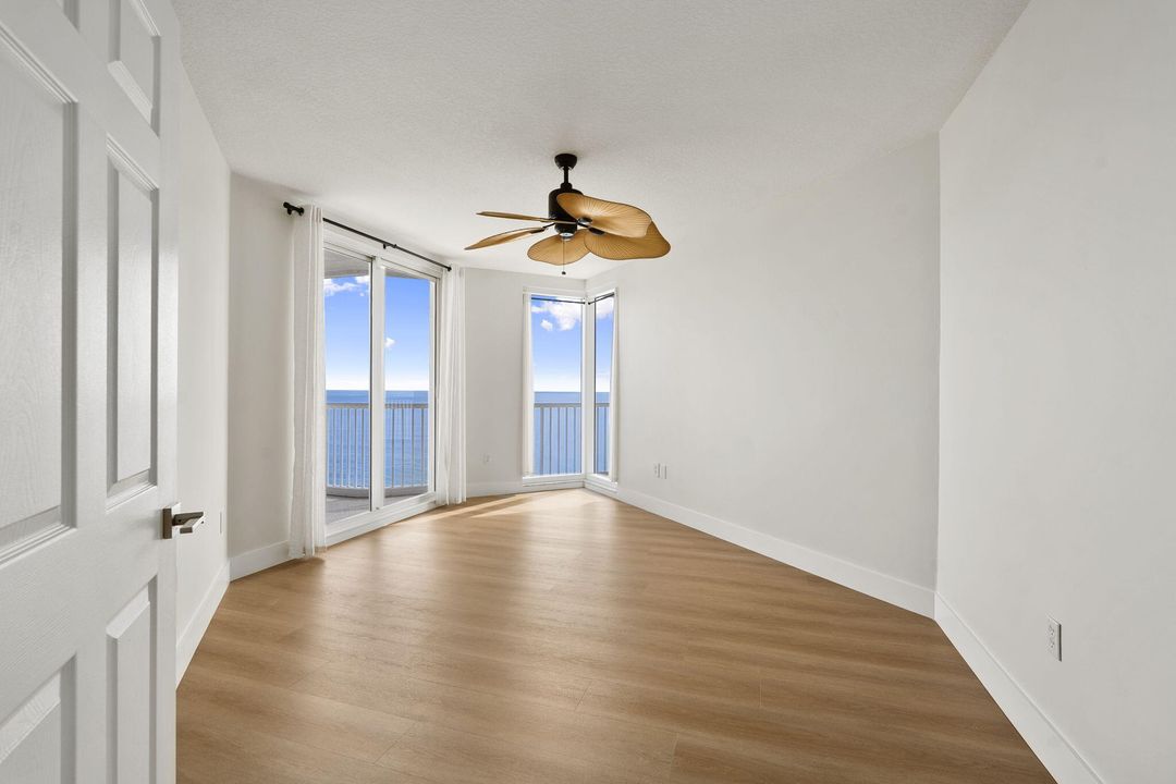 В аренду: $4,000 (3 спален, 3 ванн, 2387 Квадратных фут)