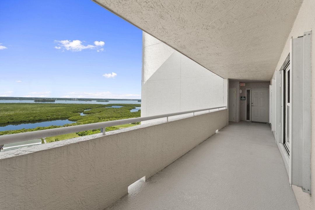 В аренду: $4,000 (3 спален, 3 ванн, 2387 Квадратных фут)