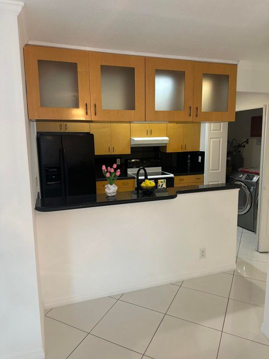 En Venta: $365,000 (3 camas, 2 baños, 1180 Pies cuadrados)