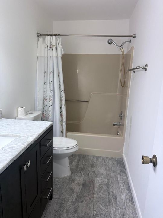 En Venta: $365,000 (3 camas, 2 baños, 1180 Pies cuadrados)