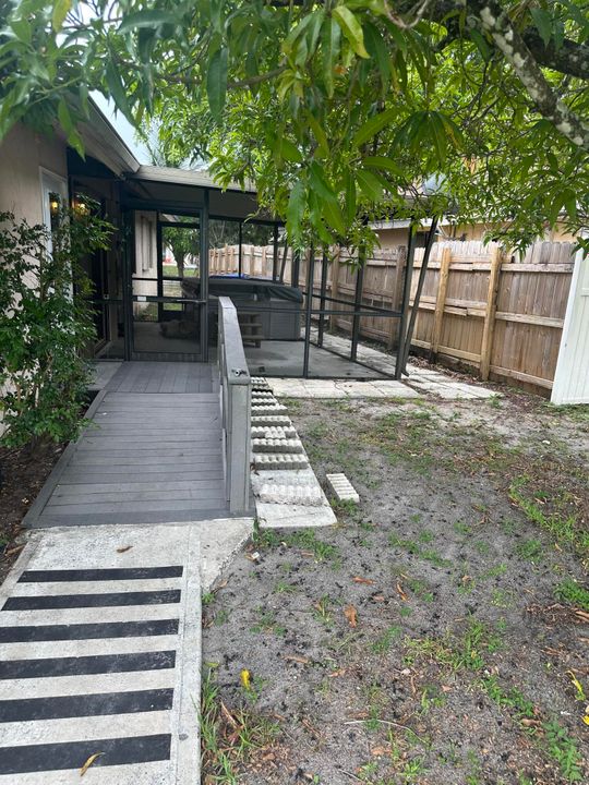 En Venta: $365,000 (3 camas, 2 baños, 1180 Pies cuadrados)