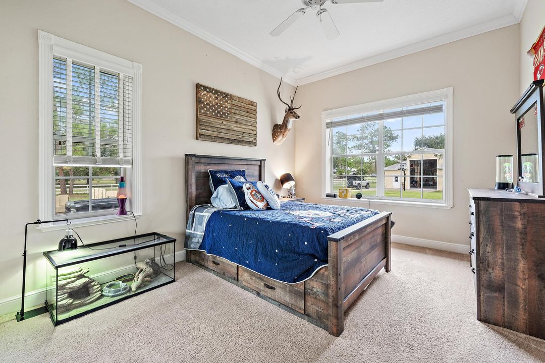 Activo con contrato: $1,465,000 (4 camas, 3 baños, 3325 Pies cuadrados)