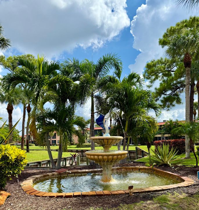 待售: $130,000 (2 贝兹, 2 浴室, 894 平方英尺)