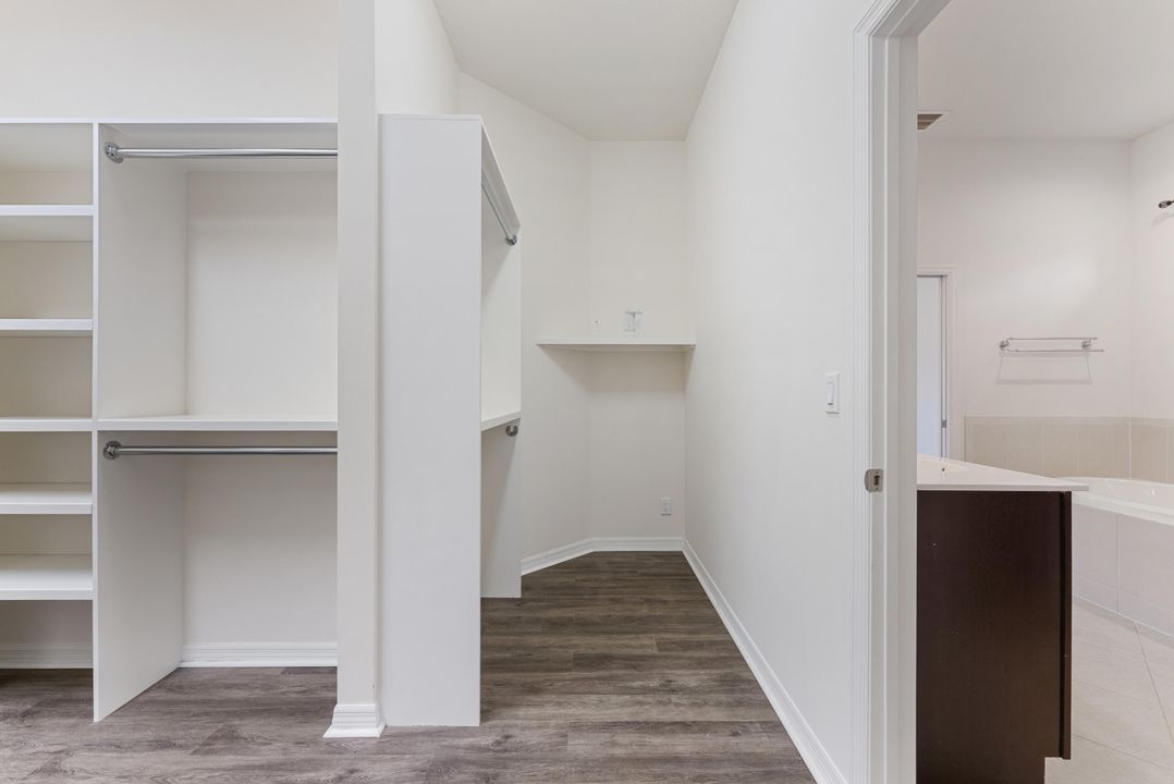 En Renta: $6,250 (3 camas, 3 baños, 2561 Pies cuadrados)