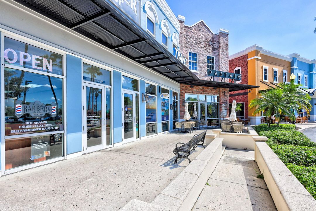 Active With Contract: $325,000 (2 beds, 2 baths, 1680 Square Feet)