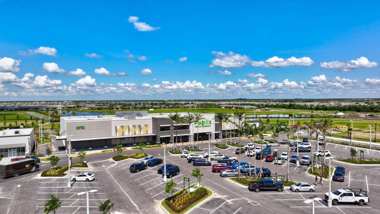 Active With Contract: $325,000 (2 beds, 2 baths, 1680 Square Feet)