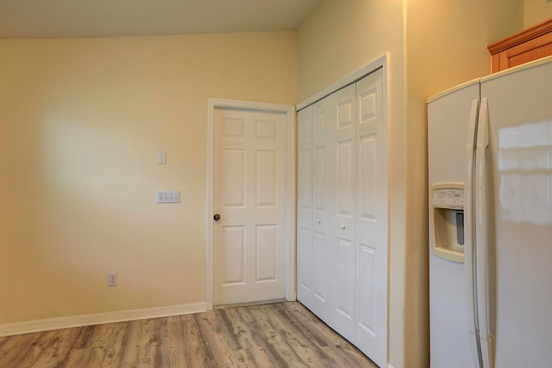 На продажу: $395,000 (3 спален, 2 ванн, 1717 Квадратных фут)