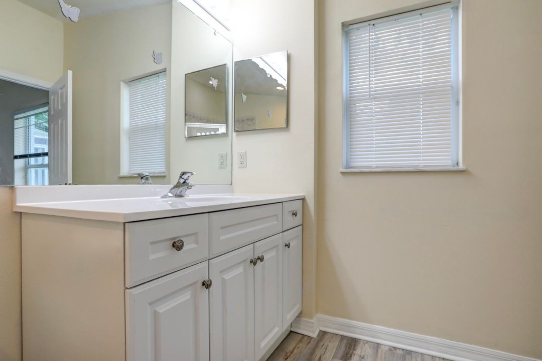 На продажу: $395,000 (3 спален, 2 ванн, 1717 Квадратных фут)