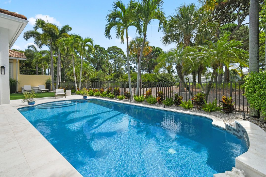 Active With Contract: $3,690,000 (3 beds, 3 baths, 3746 Square Feet)