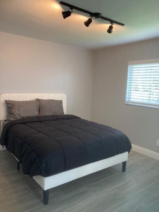 For Rent: $1,750 (4 beds, 2 baths, 1573 Square Feet)