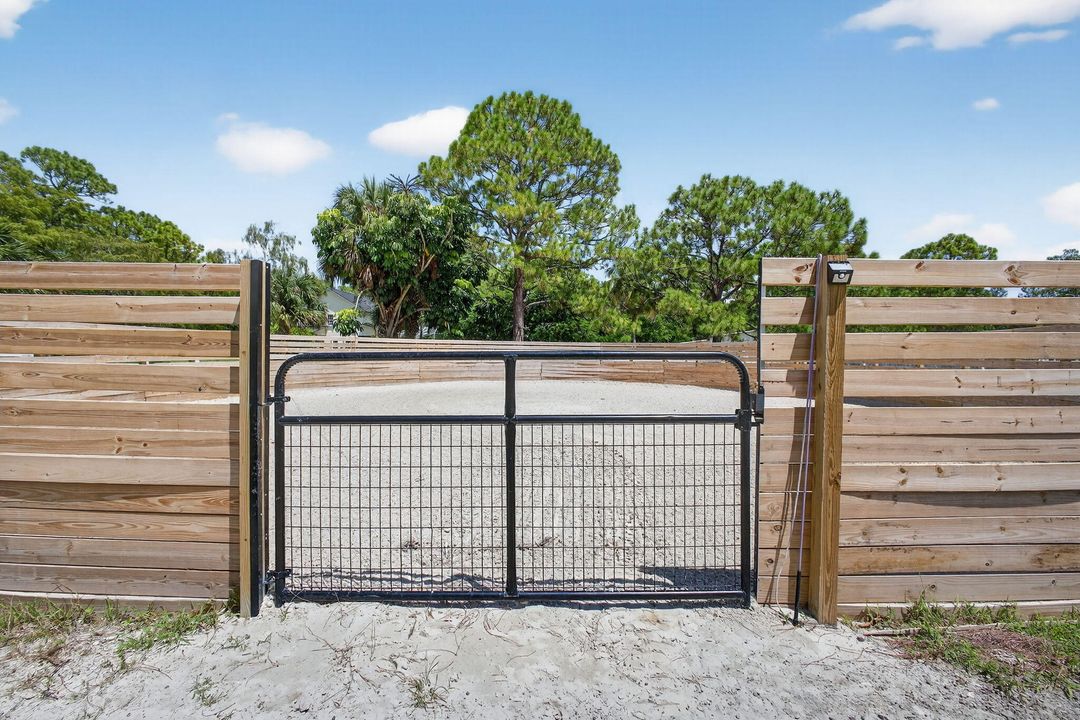 出租: $1,000 (0 贝兹, 0 浴室, 0 平方英尺)