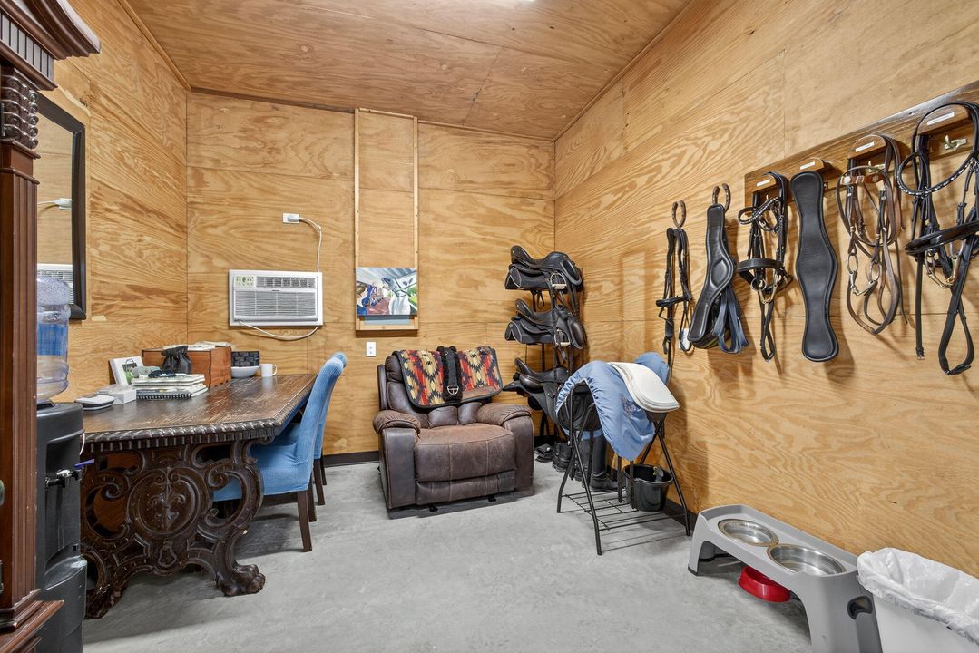 出租: $1,000 (0 贝兹, 0 浴室, 0 平方英尺)