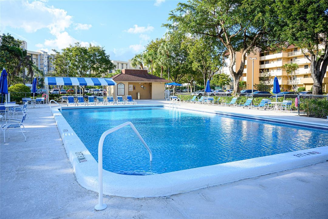 待售: $90,000 (1 贝兹, 1 浴室, 780 平方英尺)