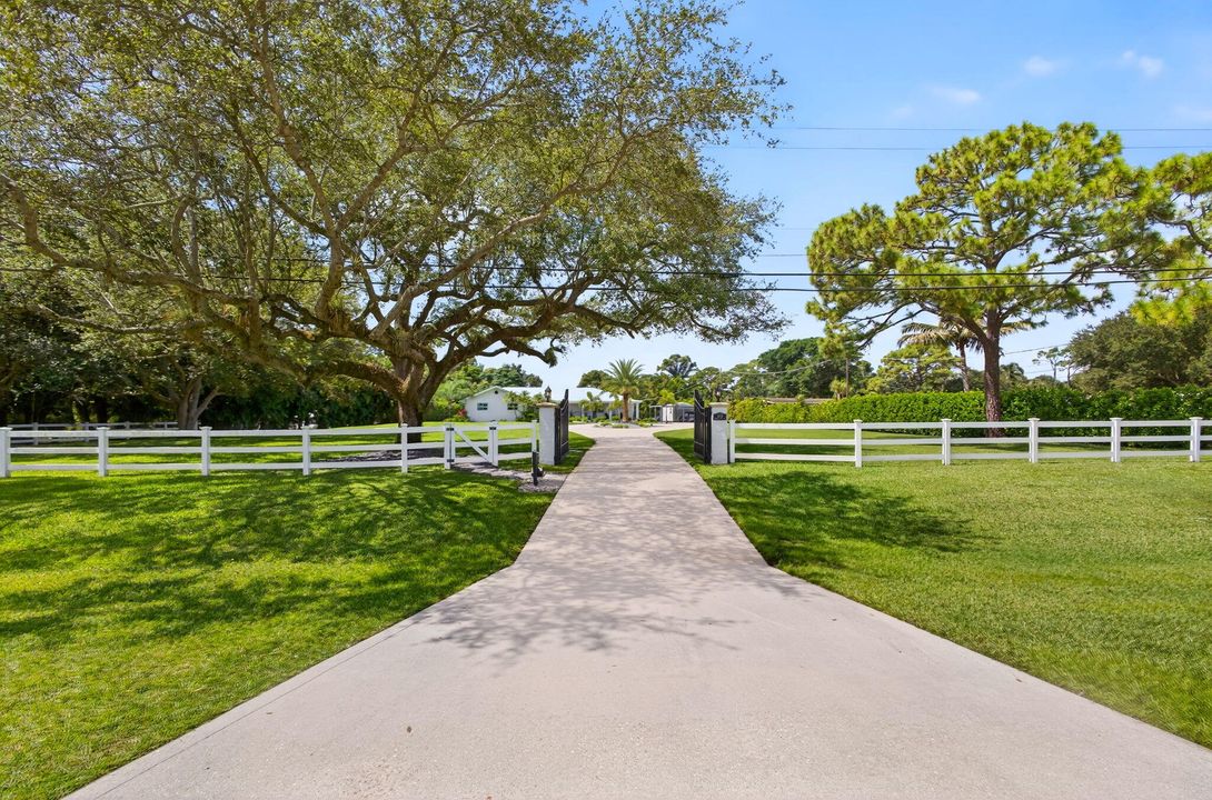 待售: $2,495,000 (5 贝兹, 3 浴室, 3300 平方英尺)