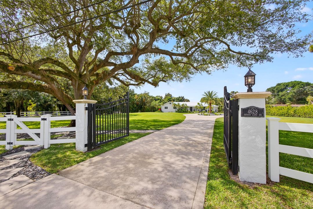 待售: $2,495,000 (5 贝兹, 3 浴室, 3300 平方英尺)