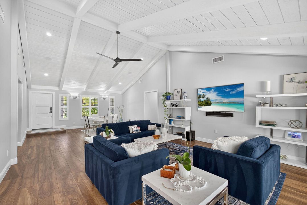 待售: $2,495,000 (5 贝兹, 3 浴室, 3300 平方英尺)