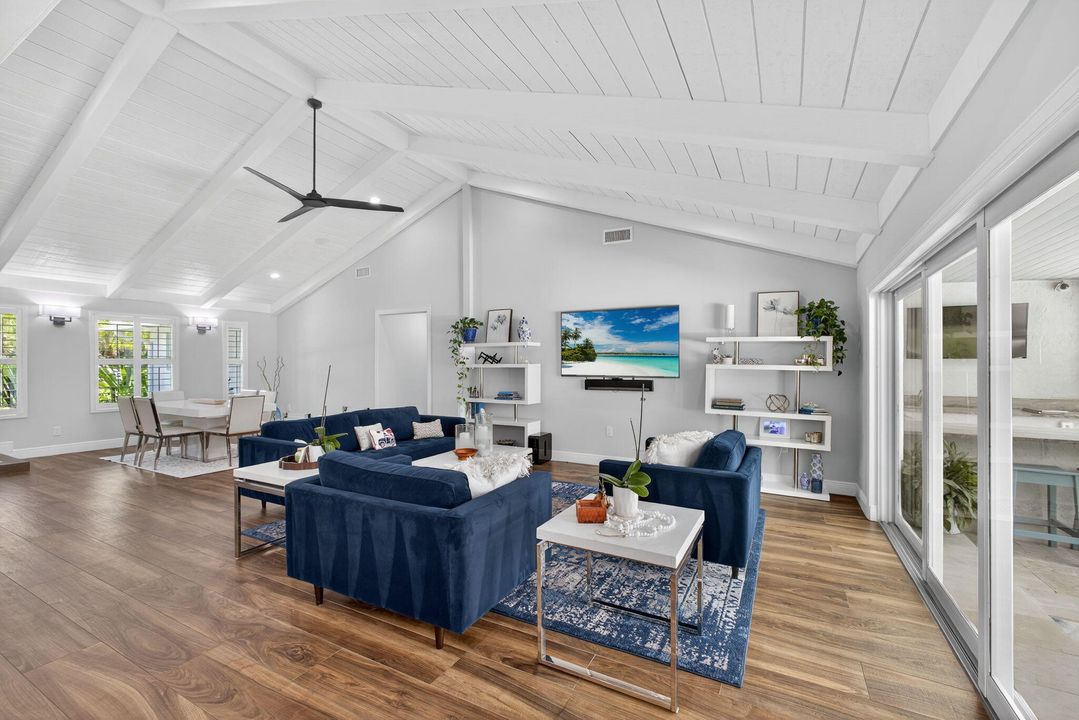 待售: $2,495,000 (5 贝兹, 3 浴室, 3300 平方英尺)