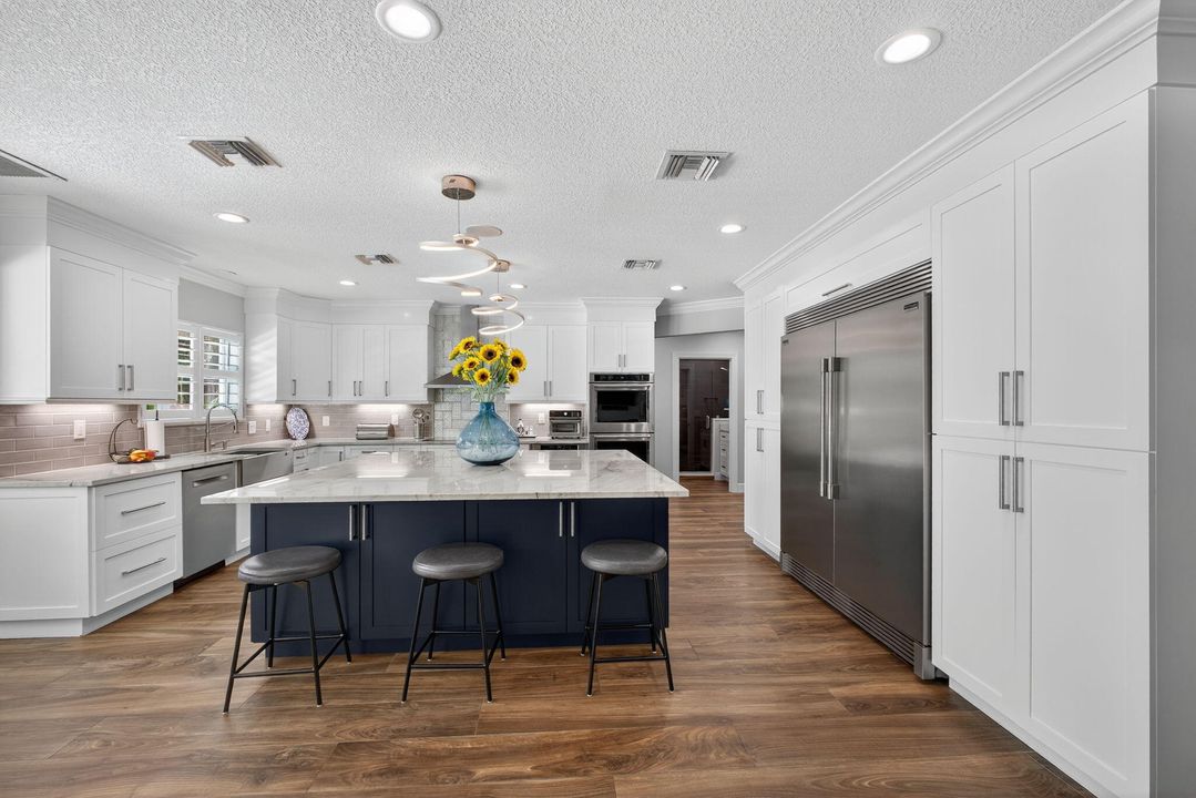 待售: $2,495,000 (5 贝兹, 3 浴室, 3300 平方英尺)