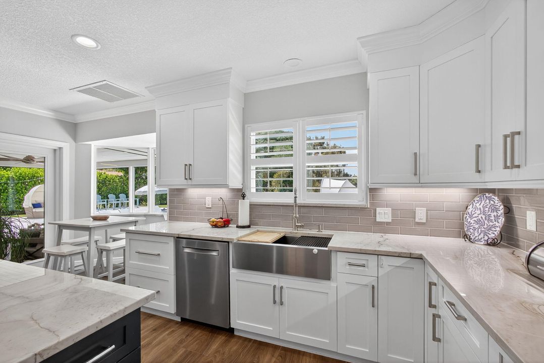 待售: $2,495,000 (5 贝兹, 3 浴室, 3300 平方英尺)