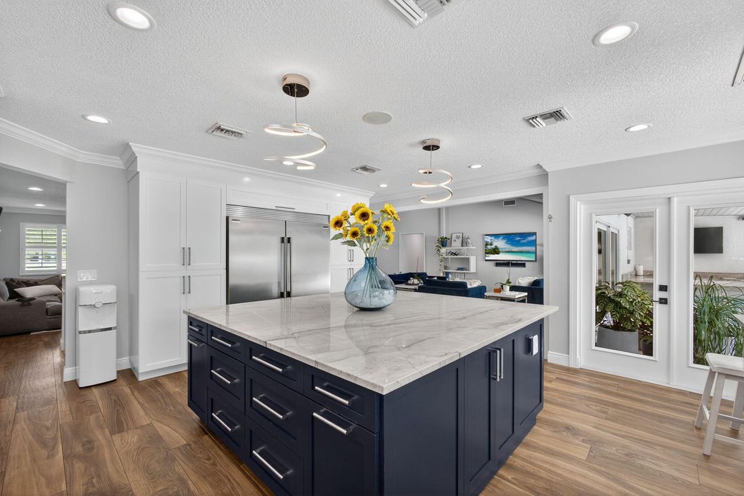 待售: $2,495,000 (5 贝兹, 3 浴室, 3300 平方英尺)