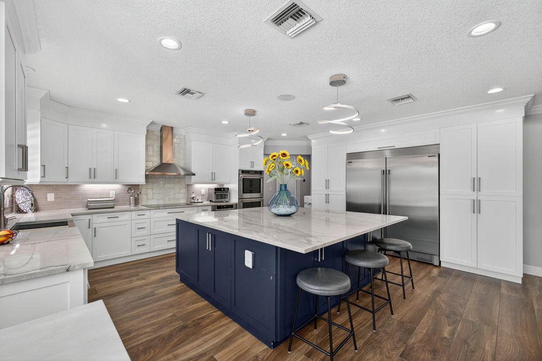 待售: $2,495,000 (5 贝兹, 3 浴室, 3300 平方英尺)