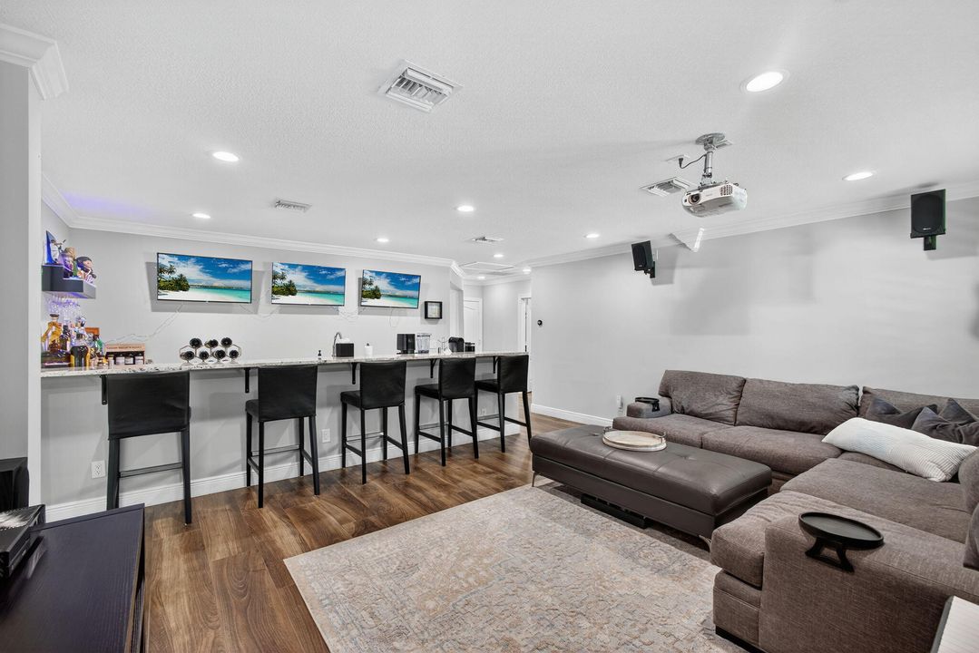 待售: $2,495,000 (5 贝兹, 3 浴室, 3300 平方英尺)