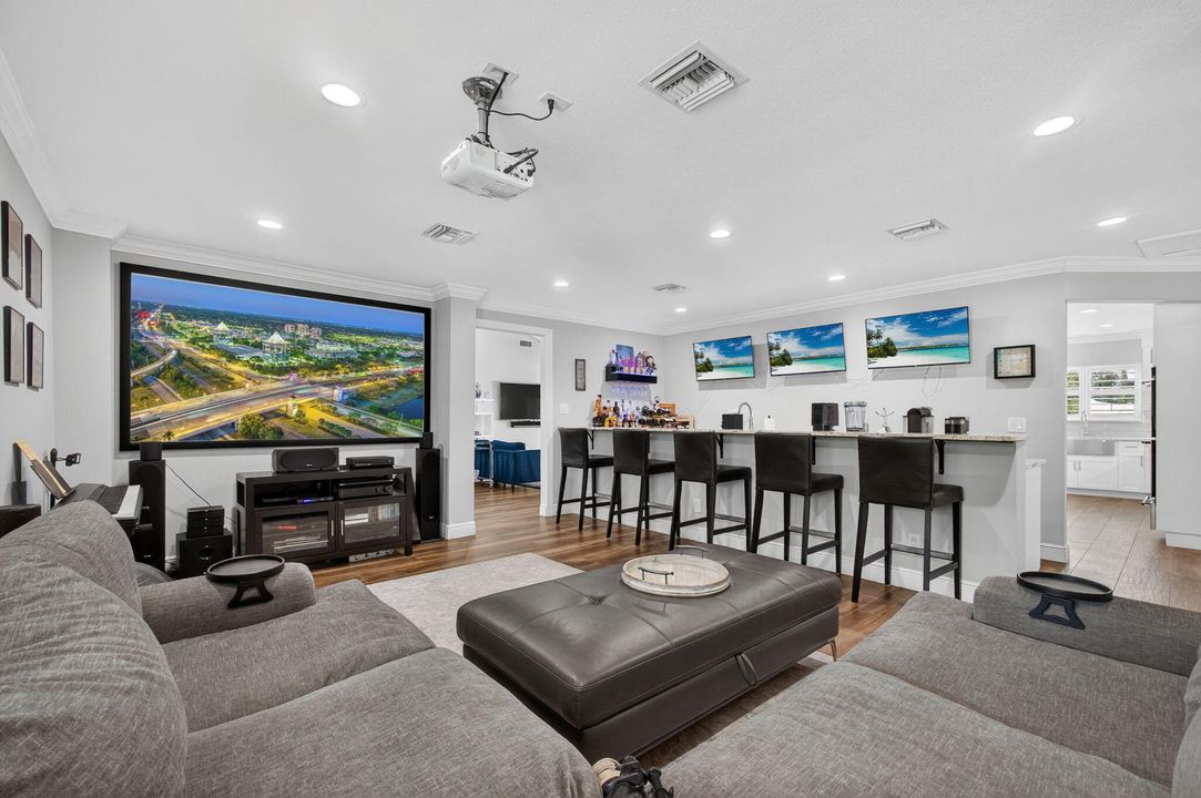 待售: $2,495,000 (5 贝兹, 3 浴室, 3300 平方英尺)