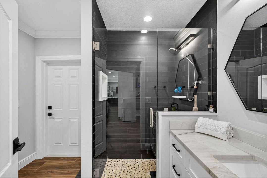 待售: $2,495,000 (5 贝兹, 3 浴室, 3300 平方英尺)