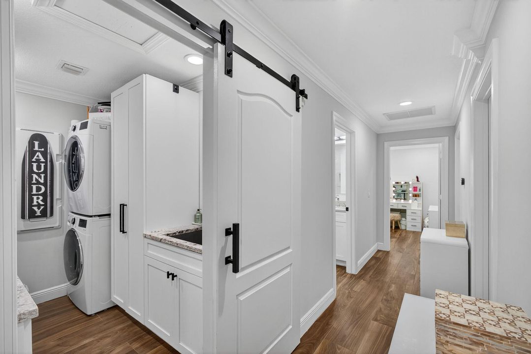 待售: $2,495,000 (5 贝兹, 3 浴室, 3300 平方英尺)