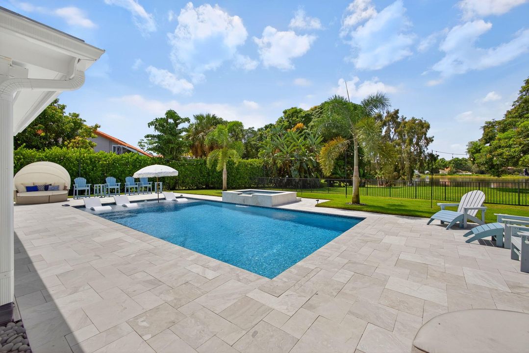 待售: $2,495,000 (5 贝兹, 3 浴室, 3300 平方英尺)